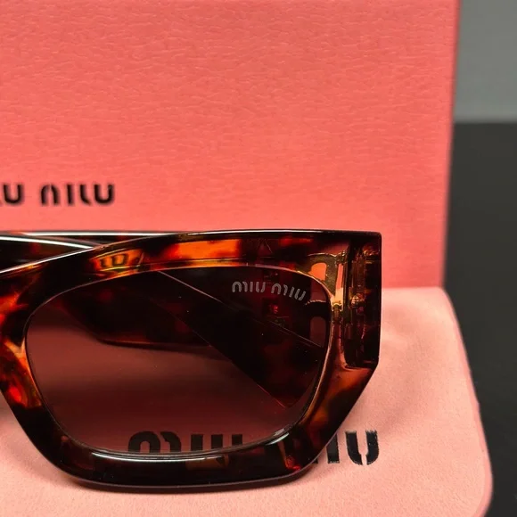 Miu Miu Tortoise Shell Sunglasses - Picture 8 of 10